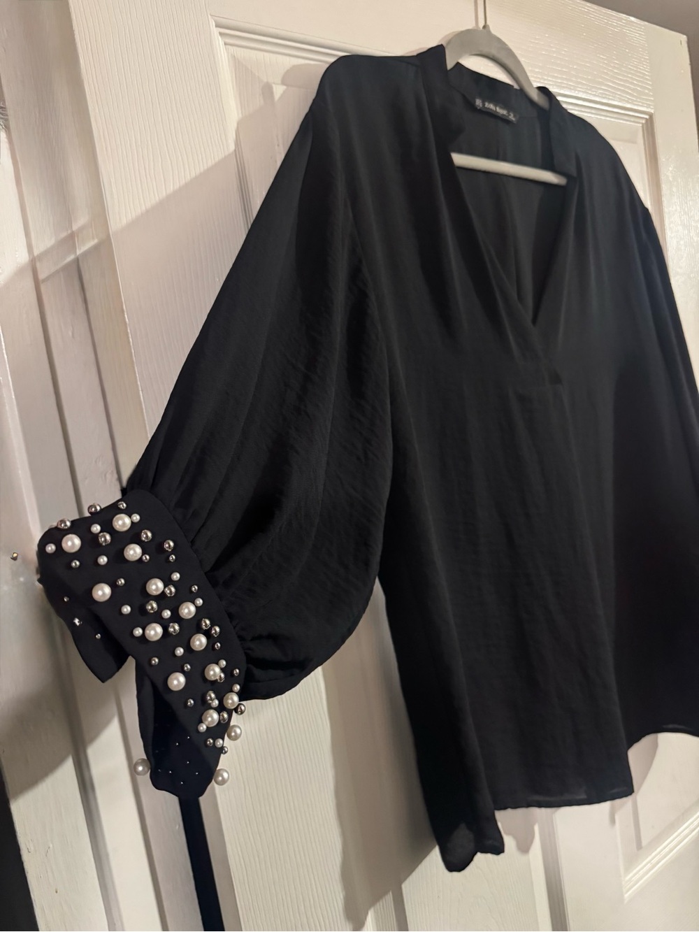 Zara Black V-Neck Blouse with Pearl-Embellished Balloon Sleeves